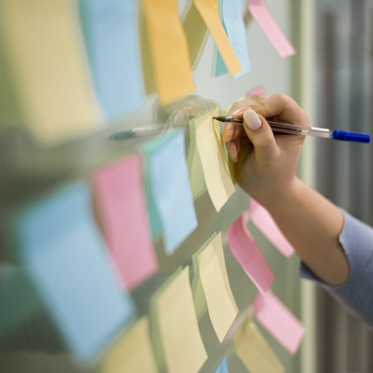 Com t’has d’inscriure a un taller? Consulta les instruccions